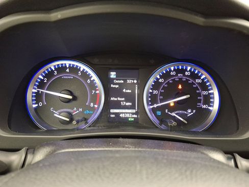 Used 2019 Toyota Highlander SE image 13