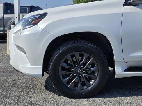 Used 2023 Lexus GX 460 Premium AWD/4WD image 9