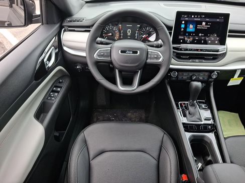 New 2026 Jeep Compass Limited AWD/4WD image 8
