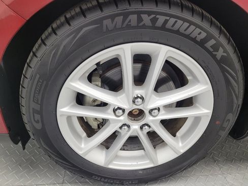 Used 2017 Ford Focus SE FWD image 31