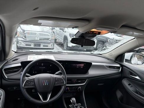 Used 2024 Buick Encore GX Preferred image 9