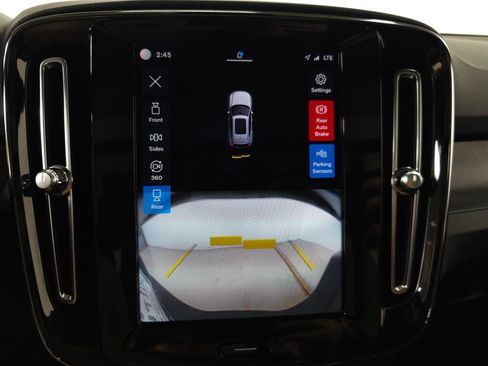 Certified 2023 Volvo XC40 Recharge Plus w/ Protection Package Premier AWD/4WD image 26