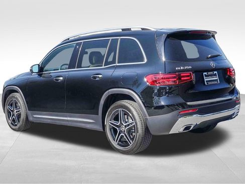 New 2026 Mercedes-Benz GLB 250 image 4
