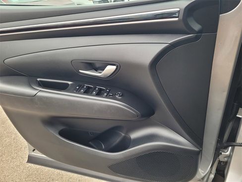Used 2022 Hyundai Tucson SEL w/ Cargo Package image 13