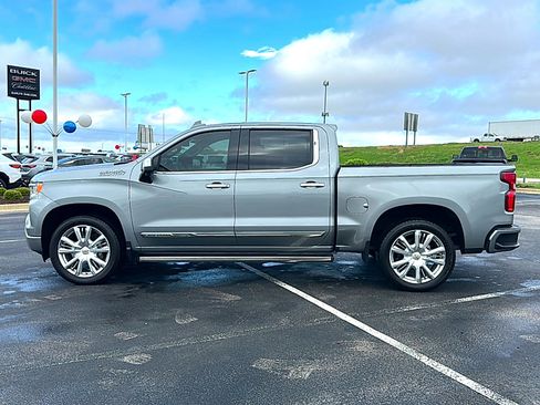 Used 2024 Chevrolet Silverado 1500 High Country w/ High Country Premium Package image 5