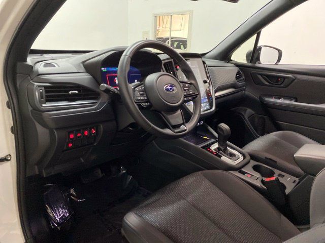 Used 2025 Subaru Forester Premium AWD/4WD image 18