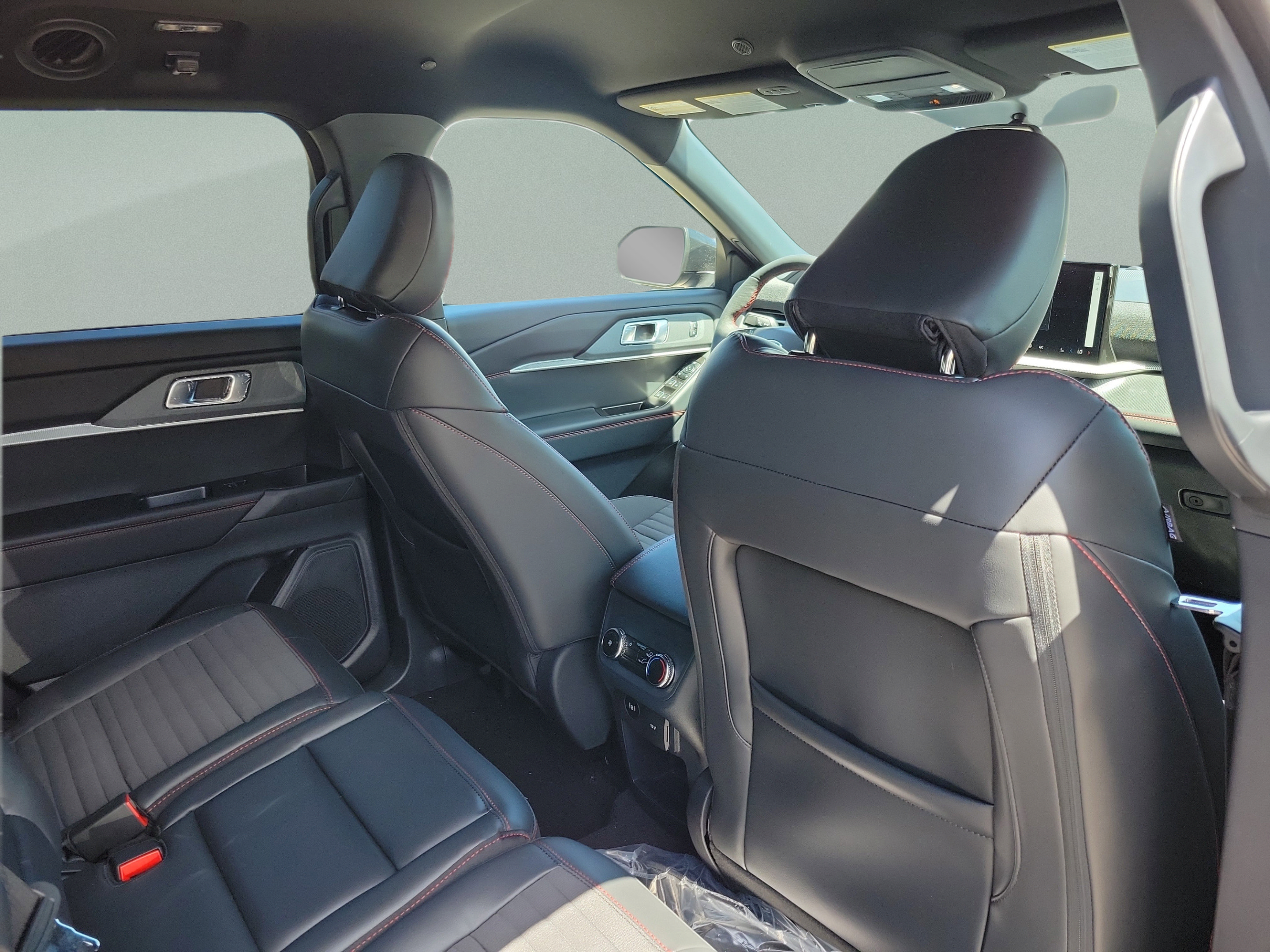New 2026 Ford Explorer ST-Line RWD image 27