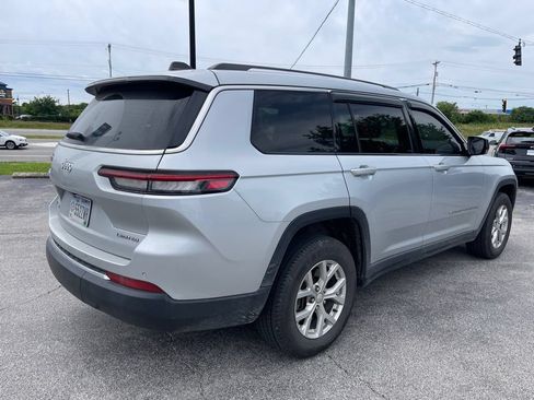 Used 2023 Jeep Grand Cherokee L Limited AWD/4WD image 3