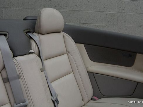 Used 2011 Volvo C70 T5 w/ Convenience Pkg image 25