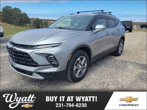 Used 2024 Chevrolet Blazer LT w/ Convenience Package AWD/4WD image 1