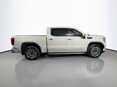 Used 2026 GMC Sierra 1500 Denali Ultimate AWD/4WD image 8
