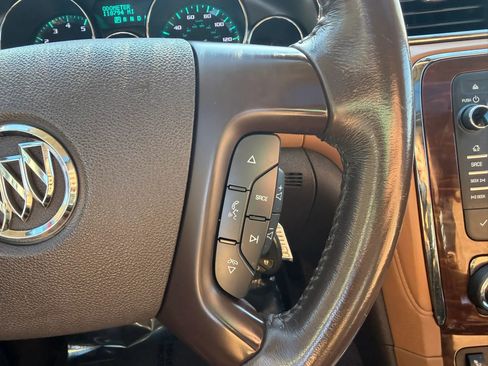 Used 2013 Buick Enclave Leather AWD/4WD image 24