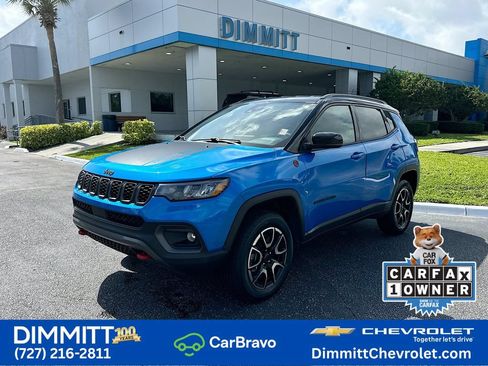 Used 2025 Jeep Compass Trailhawk AWD/4WD image 1