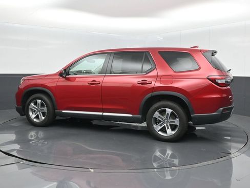 Used 2025 Honda Pilot EX-L image 4