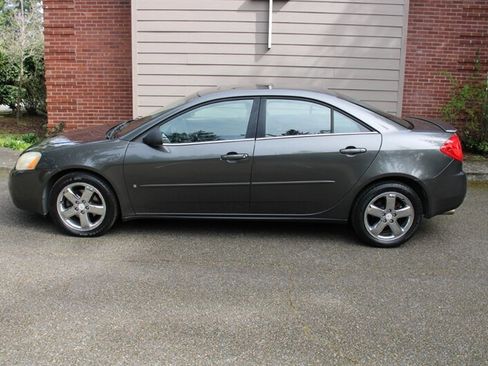 Used 2007 Pontiac G6 GT w/ Premium Package image 12