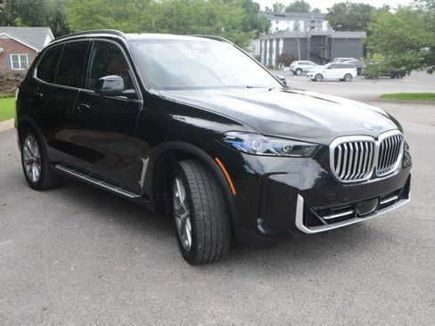 Used 2025 BMW X5 xDrive50e AWD/4WD image 6