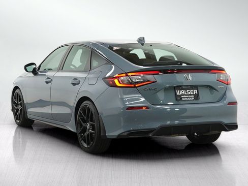Used 2024 Honda Civic Sport image 3