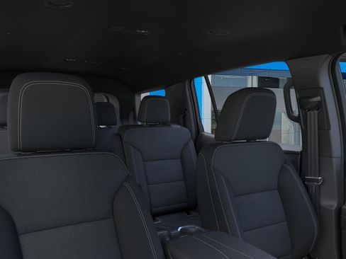 New 2026 Chevrolet Traverse LT w/ Driver Confidence Package image 24