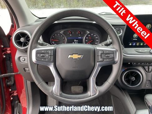 Used 2023 Chevrolet Blazer LT image 18