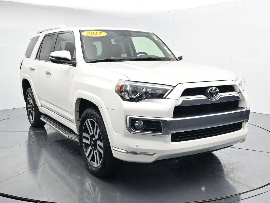 Used 2017 Toyota 4Runner Limited AWD/4WD image 2