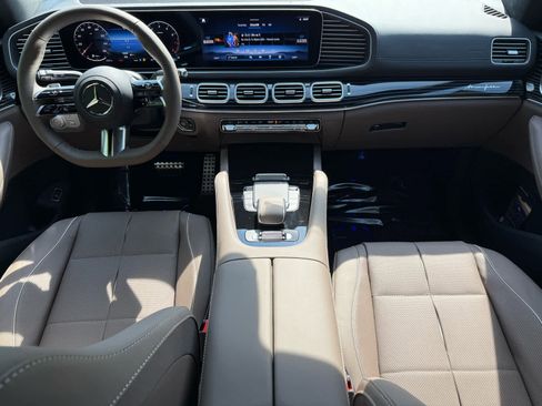New 2025 Mercedes-Benz GLS 580 4MATIC image 12