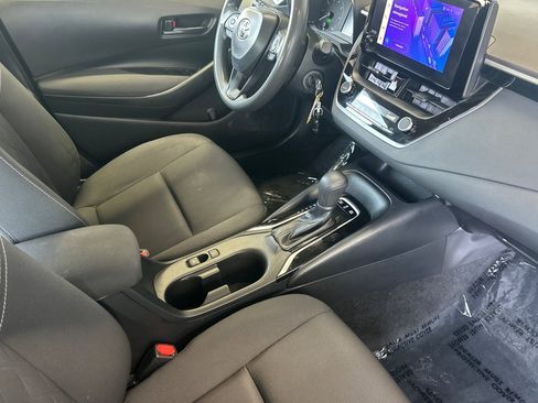 Used 2023 Toyota Corolla LE FWD image 14