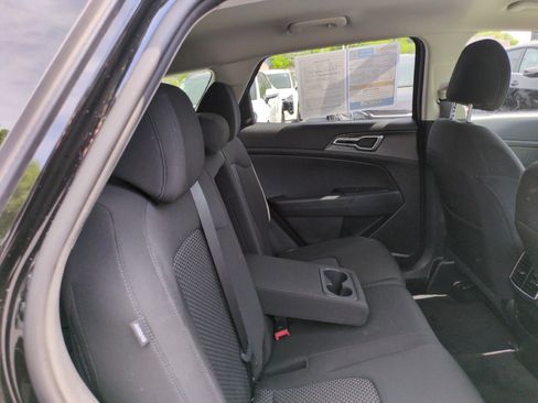 Used 2024 Kia Sportage LX AWD/4WD image 41