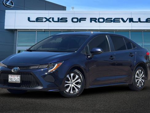 Used 2022 Toyota Corolla LE FWD image 1