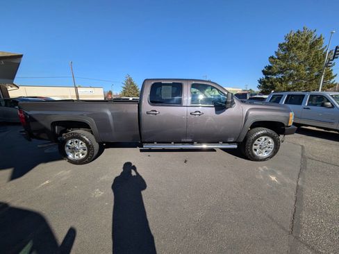 Used 2011 Chevrolet Silverado 2500 LTZ w/ LTZ Plus Package image 9