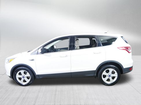 Used 2015 Ford Escape SE FWD image 4