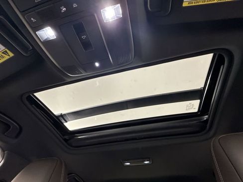 Used 2025 MAZDA CX-5 Signature image 23