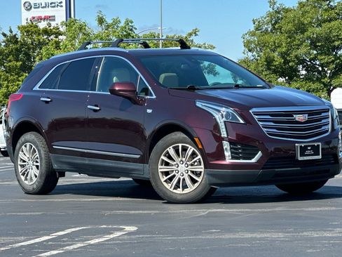 Used 2017 Cadillac XT5 Luxury w/ Driver Awareness Package AWD/4WD image 2