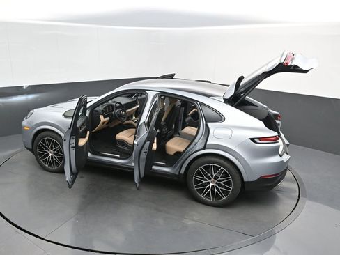New 2026 Porsche Cayenne E-Hybrid Coupe image 40