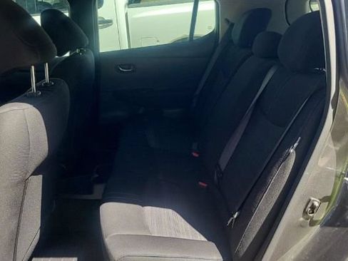 Used 2025 Nissan Leaf S FWD image 4
