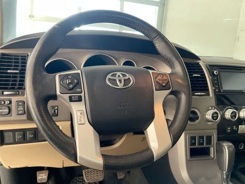 Used 2015 Toyota Sequoia Limited AWD/4WD image 14