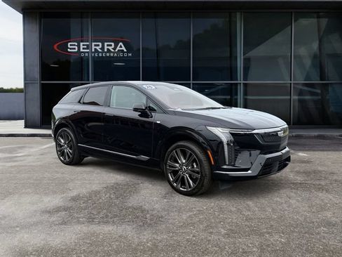 Certified 2026 Cadillac Optiq Sport 2 w/ LPO, Floor Liner Package AWD/4WD image 7