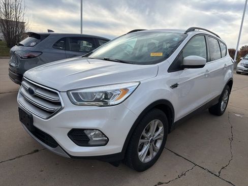 Used 2018 Ford Escape SEL image 1