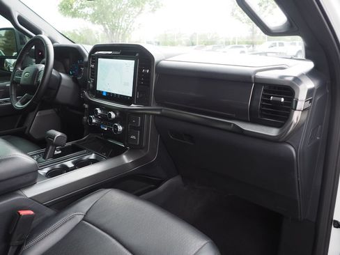 Used 2025 Ford F150 Lariat AWD/4WD image 21