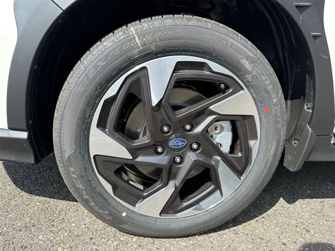 New 2025 Subaru Crosstrek 2.5i Limited w/ Crosstrek Mirror Package image 7