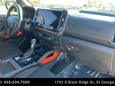 Used 2025 Nissan Frontier PRO-X image 23
