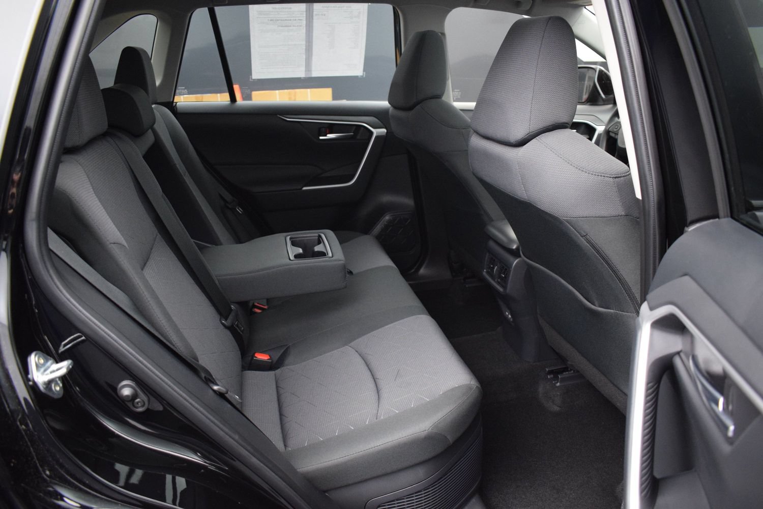 Used 2025 Toyota RAV4 XLE w/ Convenience Package AWD/4WD image 11