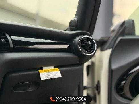 Used 2017 MINI Cooper 2-Door Hardtop image 20
