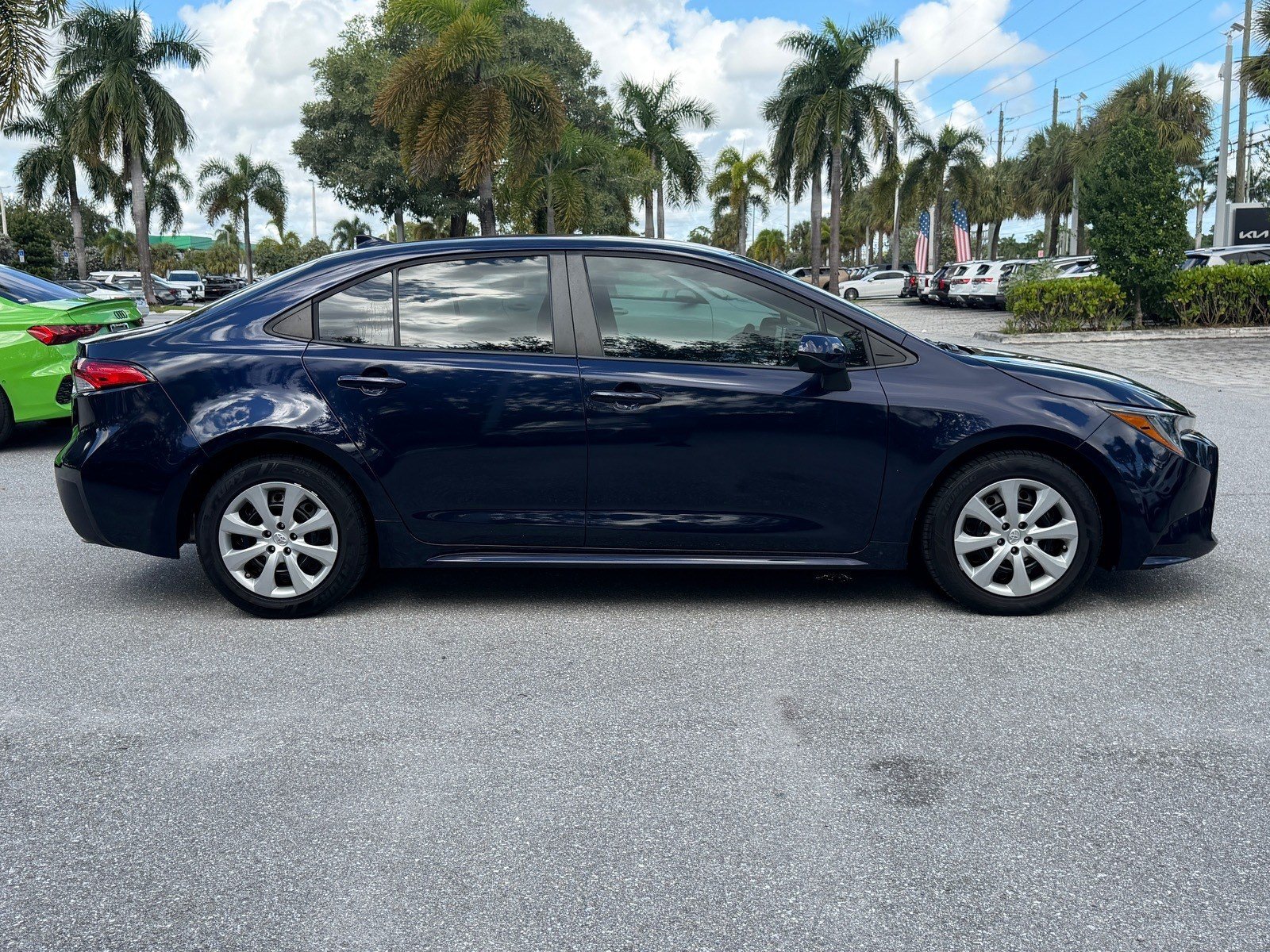 Used 2020 Toyota Corolla LE FWD image 8