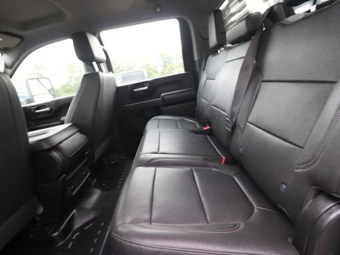 Used 2022 Chevrolet Silverado 2500 W/T w/ WT Fleet Convenience Package image 9