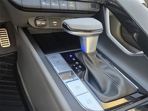New 2025 Hyundai Elantra SEL image 19