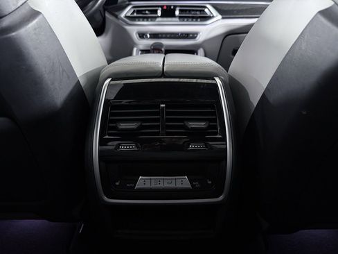 Used 2022 BMW X5 M w/ Competition Package 2 image 43