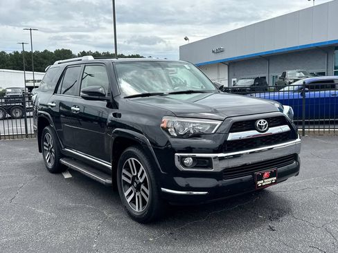 Used 2016 Toyota 4Runner Limited AWD/4WD image 4
