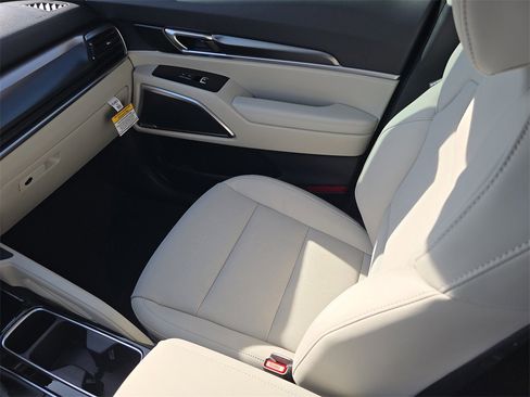 New 2025 Kia Telluride S image 16