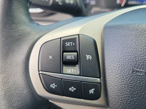 Used 2023 Ford Explorer XLT w/ Equipment Group 202A RWD image 22