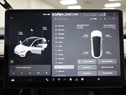 Used 2021 Tesla Model Y Performance image 57